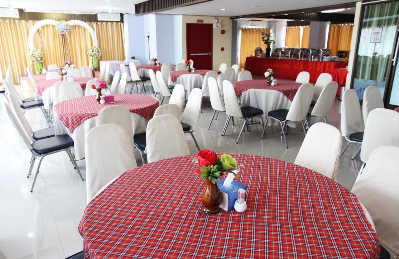 Toh Buk Seng Ayutthaya Hotel Exterior photo